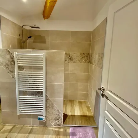 Maison Au Bord Du Canal Du Midi Apartmán